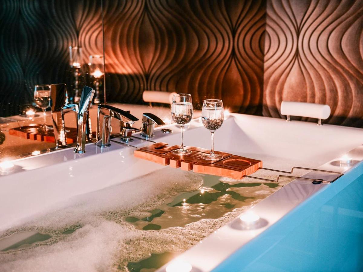 Aroma Stone Hotel Spa Сыкув Экстерьер фото